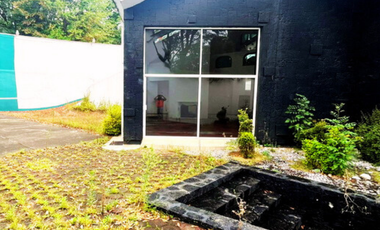 Casa en venta FUENTES DEL PEDREGAL  en cerrada y con jardín