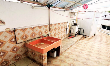 Casa en venta FUENTES DEL PEDREGAL  en cerrada y con jardín