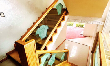 Casa en venta FUENTES DEL PEDREGAL  en cerrada y con jardín