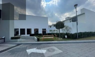 VENTA CASA EN FRACCIONMIENTO CON AMENDADES Y VILANCIA