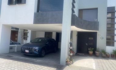 VENTA CASA EN FRACCIONMIENTO CON AMENDADES Y VILANCIA