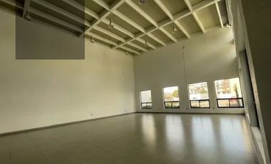 VENTA CASA EN FRACCIONMIENTO CON AMENDADES Y VILANCIA