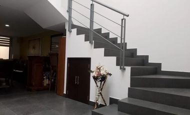 VENTA CASA EN FRACCIONMIENTO CON AMENDADES Y VILANCIA
