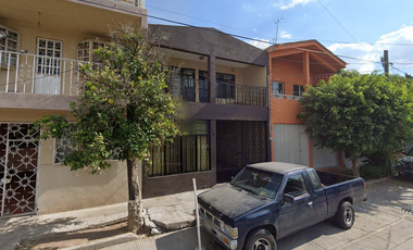 VENTA DE CASA AGUASCALIENTES VERSALLES 2DA SECCION
