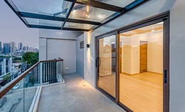 Notable Brand New Modern Duplex Unit For Sale in Kapitolyo, Pasig City