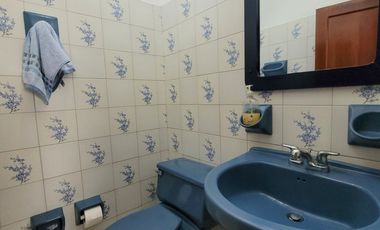 SE ARRIENDA CASA COMERCIAL EN LA CRA 7 CERCA AL LAGO, VIA PRINCIPAL.