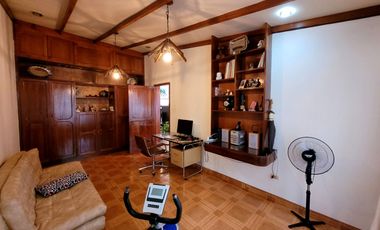 SE ARRIENDA CASA COMERCIAL EN LA CRA 7 CERCA AL LAGO, VIA PRINCIPAL.