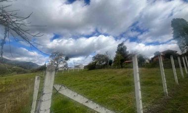 lote de terreno en venta en san Antonio vía San Juan gualaceo