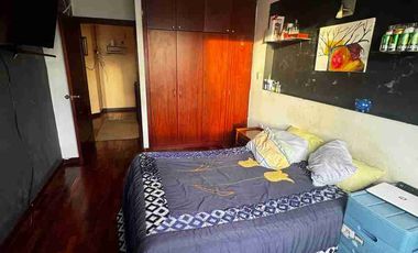 VENTA DE CASA TRES PISOS + 1 MINI DEPARTAMENTO EN LOS MOLINOS, SECTOR JIPIRO (COMPLEJO FERIAL) LOJA