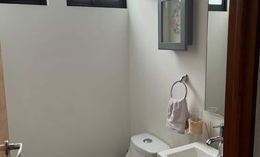 EXCELENTE TOWN HOUSE EN MERCED GOMEZ