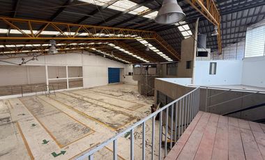 Bodega Industrial de 1890 m2 San Pedro Cholula  con anden y transformador