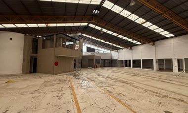 Bodega Industrial de 1890 m2 San Pedro Cholula  con anden y transformador