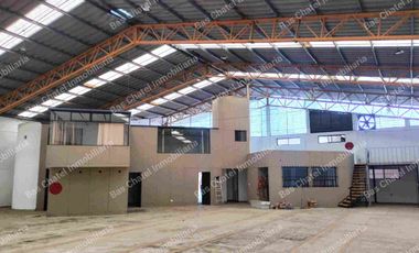 Bodega Industrial de 1890 m2 San Pedro Cholula  con anden y Transformador Instalado