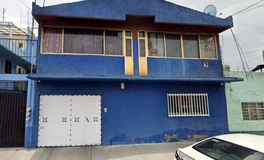VENTA DE CASA EN AGRICOLA ORIENTA, IZTACALCO, CD. DE MEX.