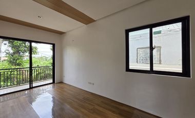4 Bedroom Single Detached House and Lot  for Sale in The Pakplace Village, Imus, Cavite