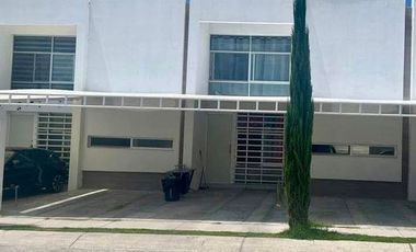 VENTA DE CASA EN BARLOVENTO, SANTA MONICA
