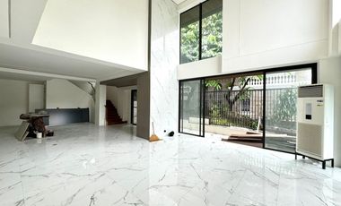 1000 sqm Three-Storey Newly Renovated Beautiful House near Capitol Homes, Ateneo de Manila University, UP Town Centet