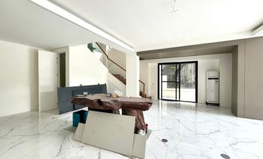 1000 sqm Three-Storey Newly Renovated Beautiful House near Capitol Homes, Ateneo de Manila University, UP Town Centet