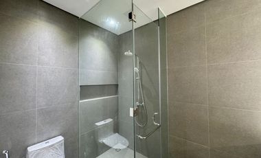 1000 sqm Three-Storey Newly Renovated Beautiful House near Capitol Homes, Ateneo de Manila University, UP Town Centet
