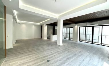 1000 sqm Three-Storey Newly Renovated Beautiful House near Capitol Homes, Ateneo de Manila University, UP Town Centet