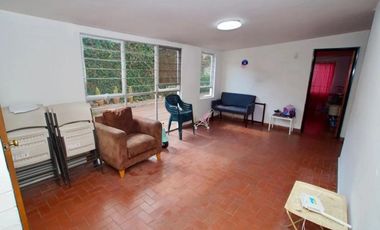 Venta casa en Jardines de San Mateo