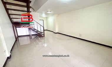 ทาวน์เฮาส์ ศุภลักษณ์ ลําลูกกา-คลอง 7 เนื้อที่ 16 ตร.ว (ซอยเทศบาล, ใกล้ตลาดชัชวาล คลอง 7) ตำบลลำลูกกา อำเภอลำลูกกา ปทุมธานี