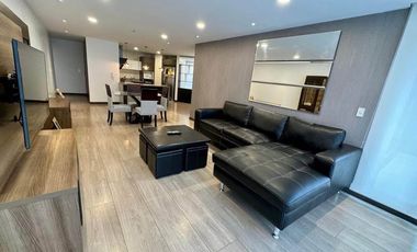 En el corazón de la ciudad ,elegante departamento (sector financiero de la ciudad,  acceso a líneas de transporte público, parques y Colegios