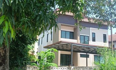 Single house for sale Modern style, 101 sqw., size 3 beds, 2 baths, 1 kitchen, 1 living room, 1 prayer room, usable area 200 sq m., price 13.8 million