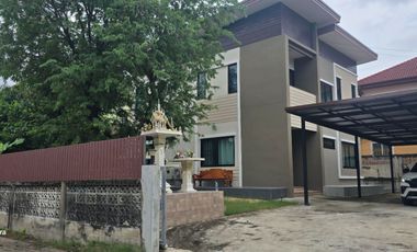 Single house for sale Modern style, 101 sqw., size 3 beds, 2 baths, 1 kitchen, 1 living room, 1 prayer room, usable area 200 sq m., price 13.8 million