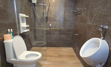 Single house for sale Modern style, 101 sqw., size 3 beds, 2 baths, 1 kitchen, 1 living room, 1 prayer room, usable area 200 sq m., price 13.8 million