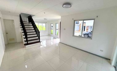 Modern 2Storey House for Rent in Fountain Grove
