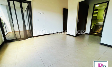 Se vende casa esquinera en unidad cerrada