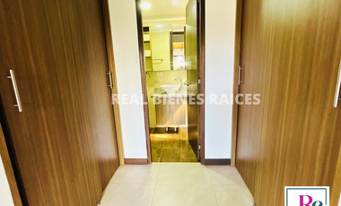 Se vende casa esquinera en unidad cerrada