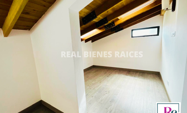 Se vende casa esquinera en unidad cerrada