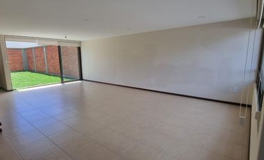 CASA EN RENTA FRACC. LOMAS VIRREYES EN CALIMAYA A 15 MINUTOS GALERIAS METEPEC
