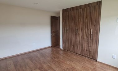 CASA EN RENTA FRACC. LOMAS VIRREYES EN CALIMAYA A 15 MINUTOS GALERIAS METEPEC