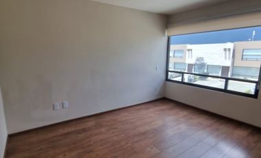 CASA EN RENTA FRACC. LOMAS VIRREYES EN CALIMAYA A 15 MINUTOS GALERIAS METEPEC
