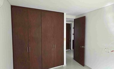 Venta de casa de dos pisos en conjunto cerrado al oriente de la ciudad,entrada por el barrio la rioja de la ciudad de neiva.