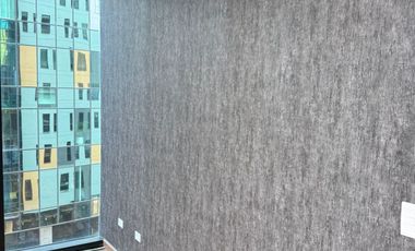 Oficina en renta – Prisma 601, lista para ocupar con 5 estacionamientos