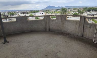 casa rentera de venta en manta zona norte R/H