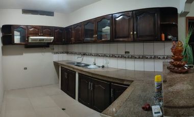 casa rentera de venta en manta zona norte R/H