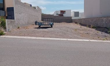 Terreno en venta – Bosques del Valle II, frente a parque