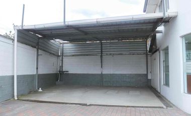 amplio terreno en venta con área de oficinas ideal para todo con IPRUS para 6 pisos