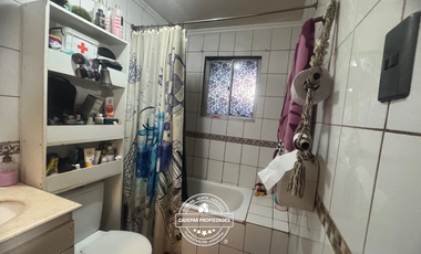 VENDE C ASA DE DOS PISOS EN EL BOSQUE