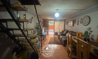 VENDE C ASA DE DOS PISOS EN EL BOSQUE