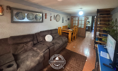 VENDE C ASA DE DOS PISOS EN EL BOSQUE