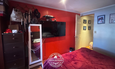 VENDE C ASA DE DOS PISOS EN EL BOSQUE