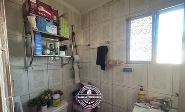 VENDE C ASA DE DOS PISOS EN EL BOSQUE