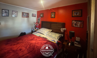 VENDE C ASA DE DOS PISOS EN EL BOSQUE