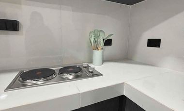 Se Alquila Moderna Suite de Estreno Full Amoblada y Equipada en Urdesa Central (Incluye servicios)
